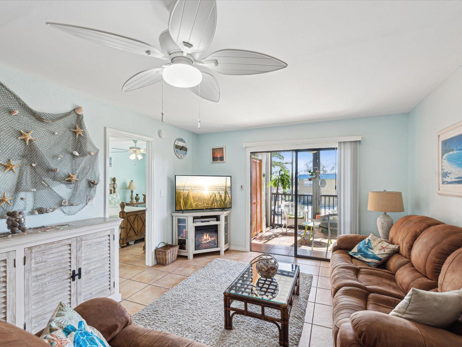 Living Room -all tile floors