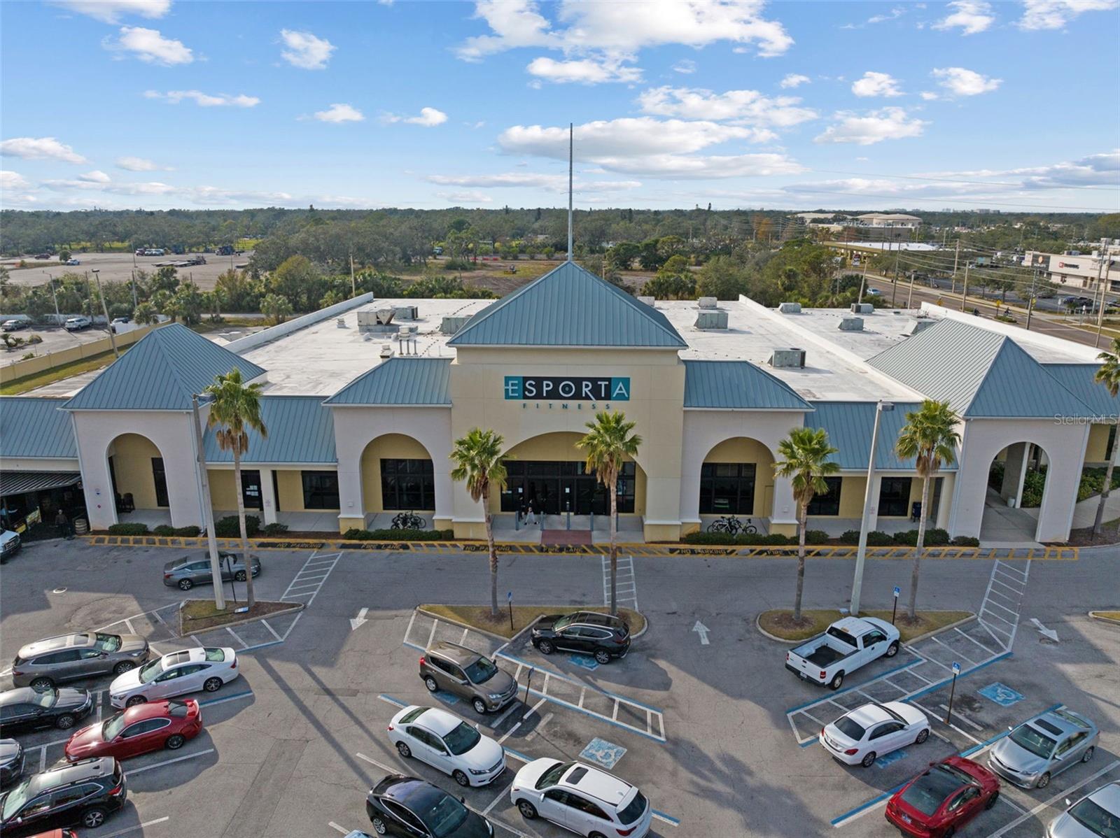 Nearby Gym and Shoppes