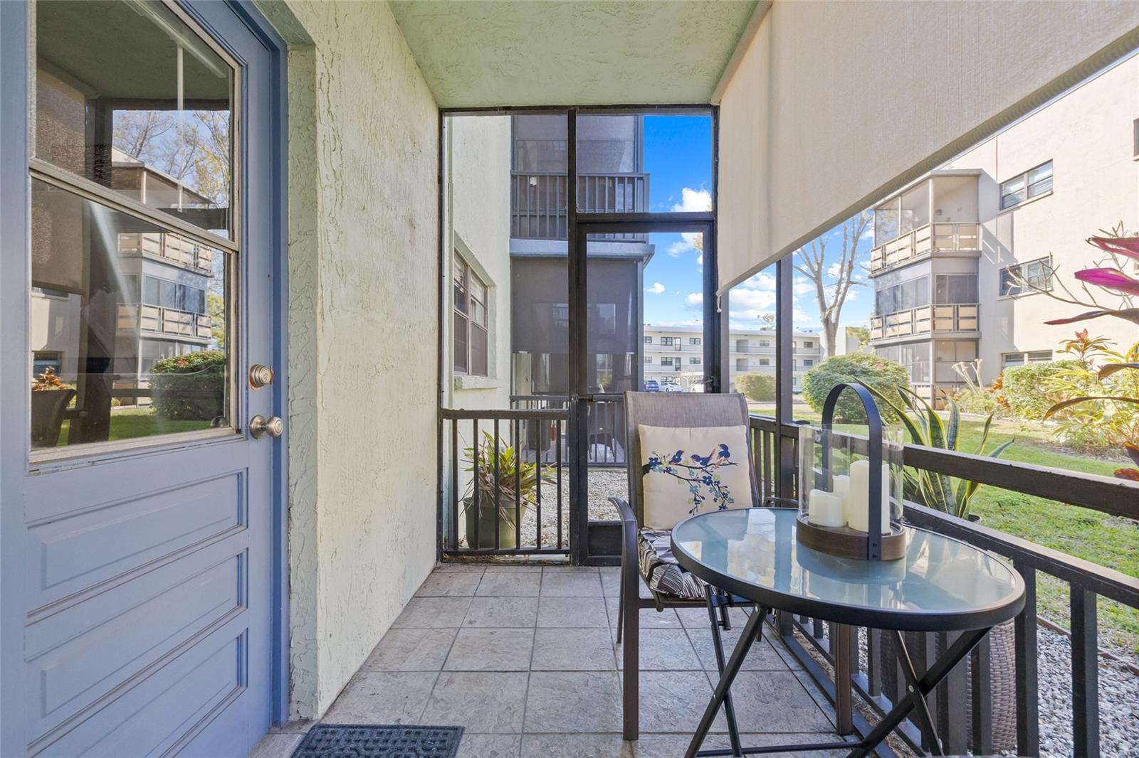 Enjoy the screened-in lanai.