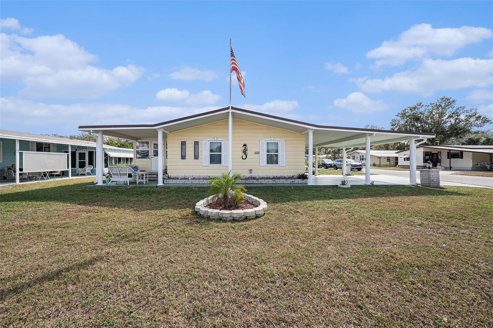 35020 Colony Hills Dr Zephyrhills, FL 33541 - Front View