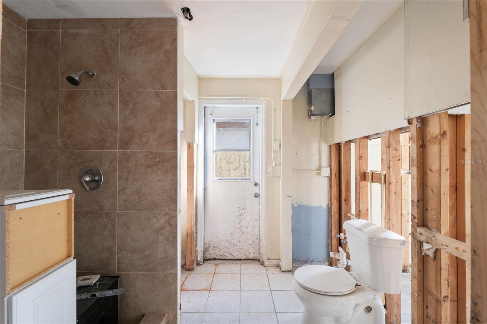 Unit 2 Bathroom and Laundry Room