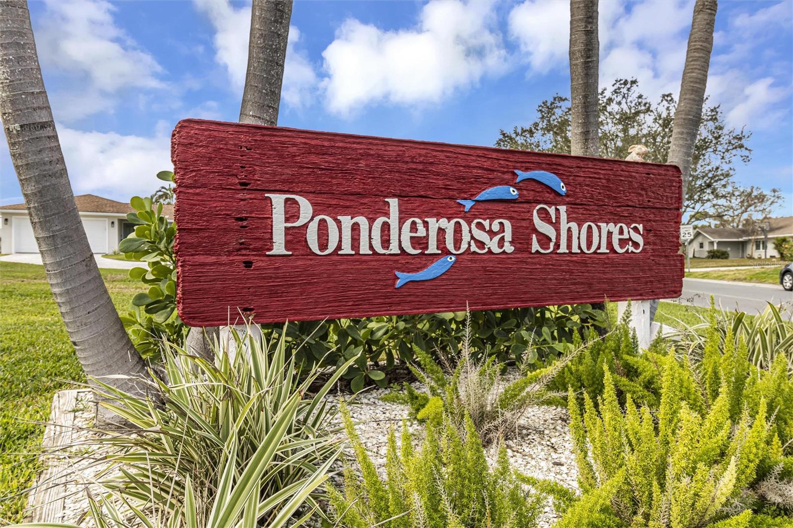 Entrance sign to Ponderosa Shores