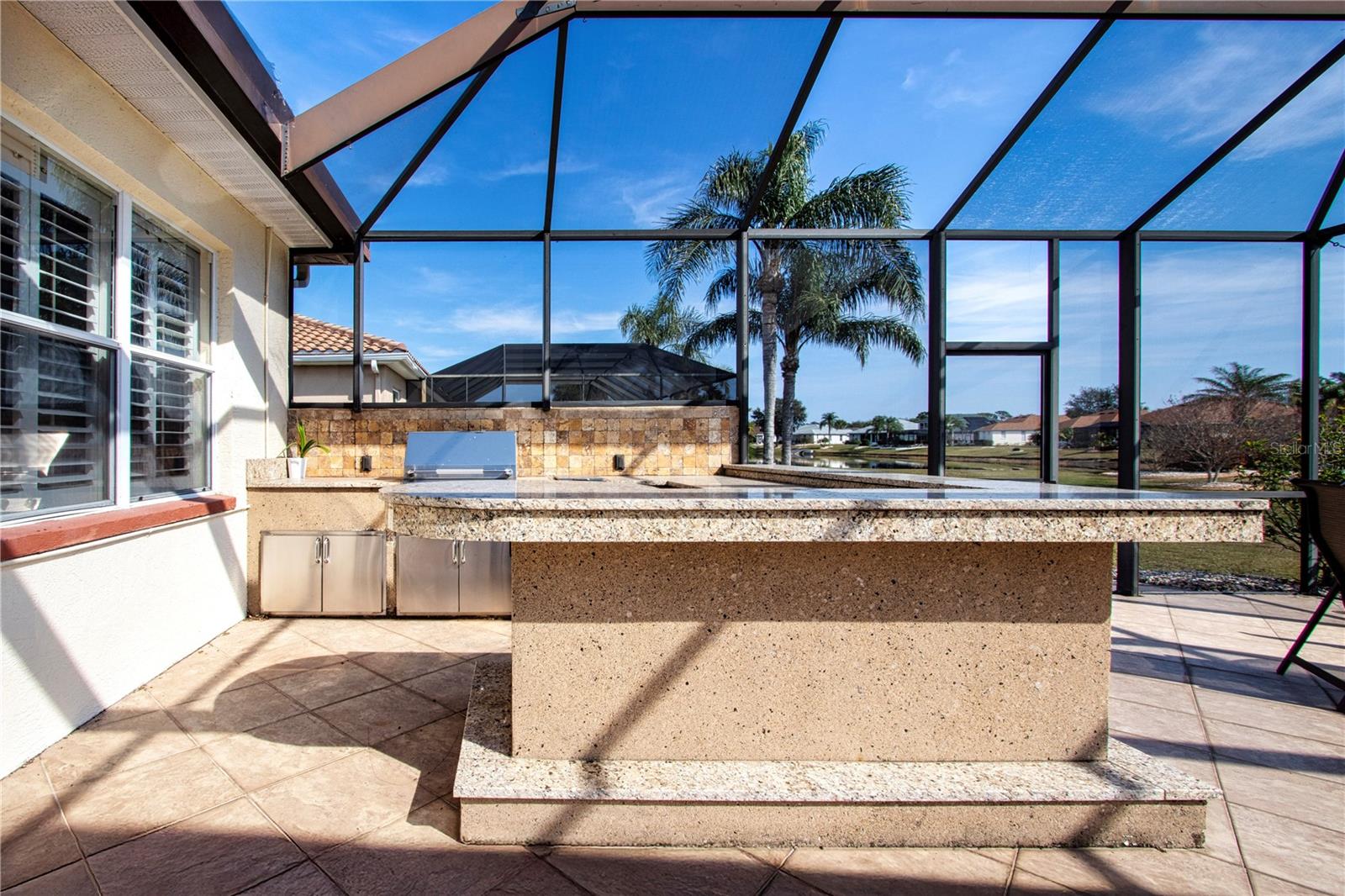 Bar and Outdoor Kitchen