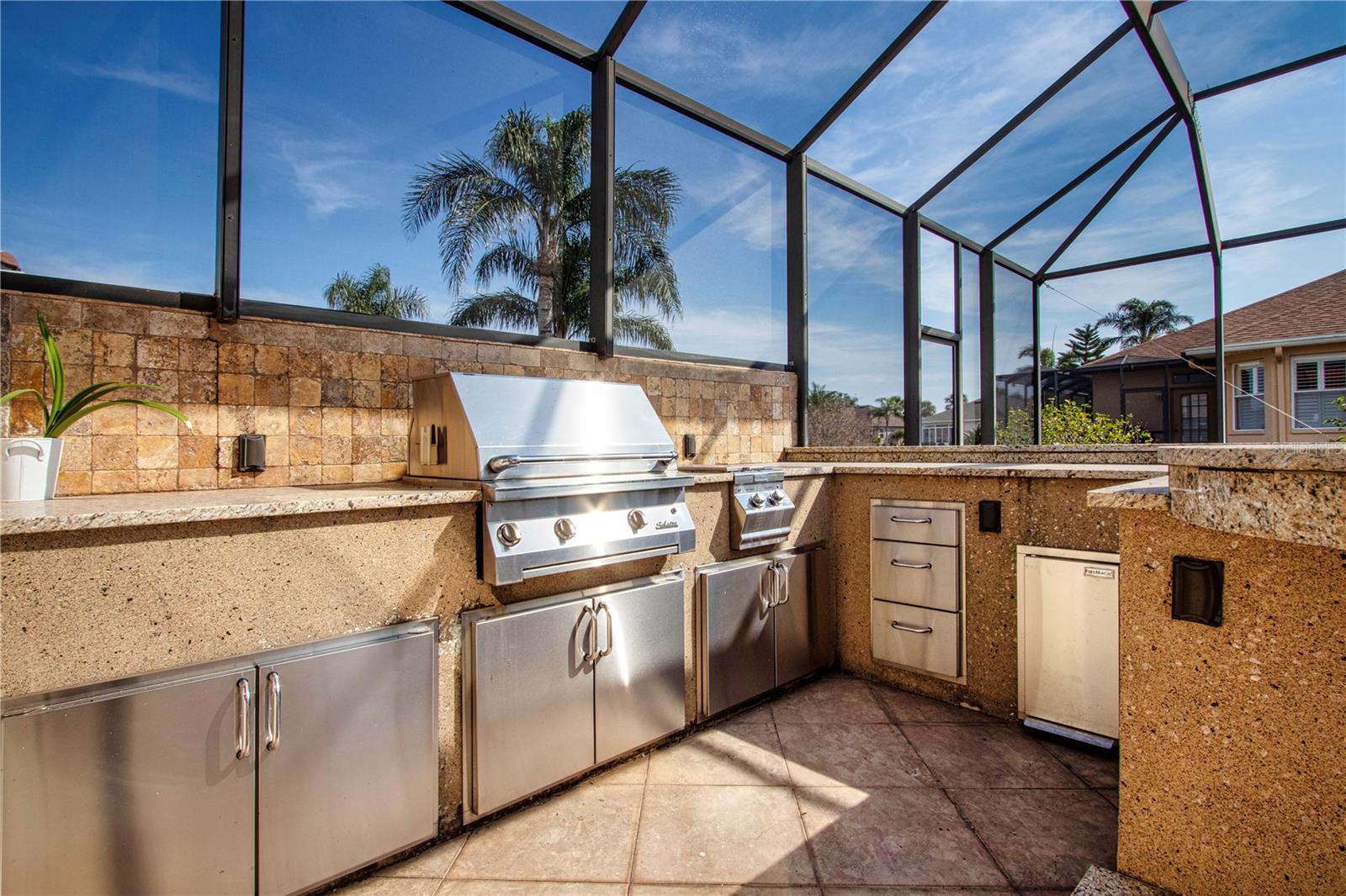 Outdoor Kitchen