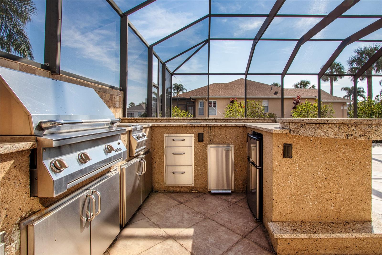 Outdoor Kitchen