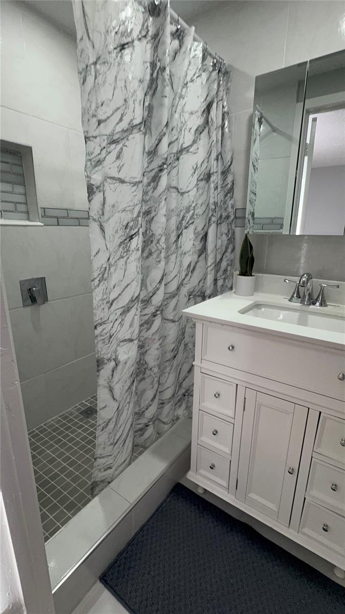 master bathroom 2