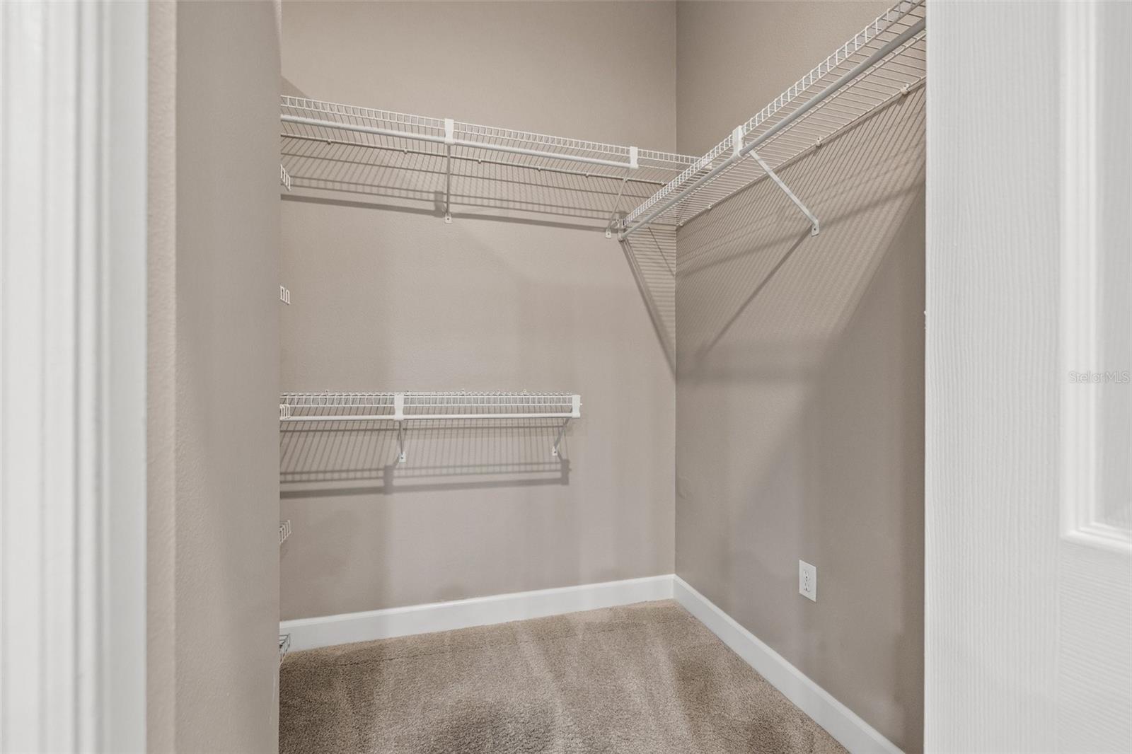 DUAL WALK IN CLOSETS