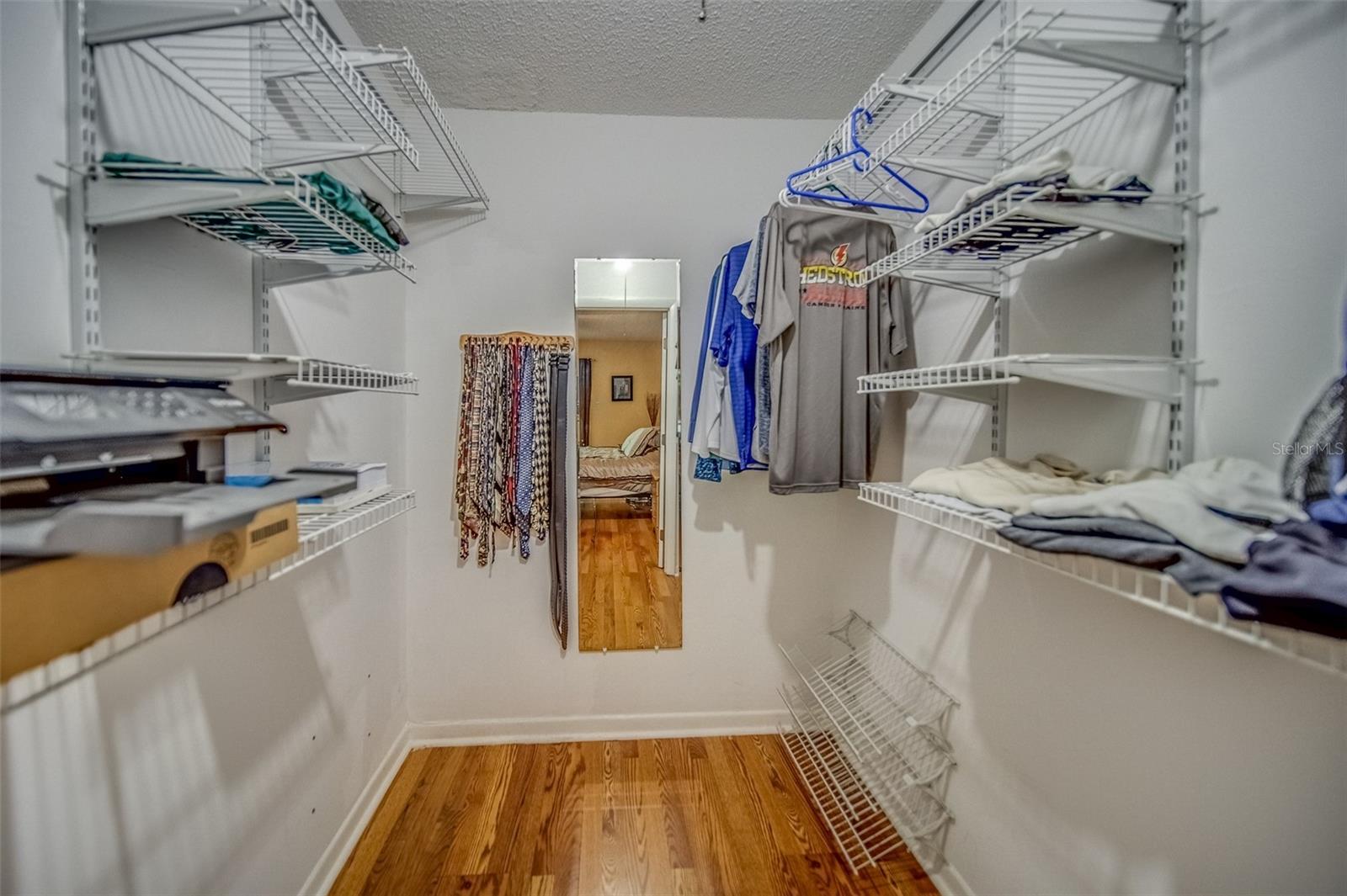 Walk in closet