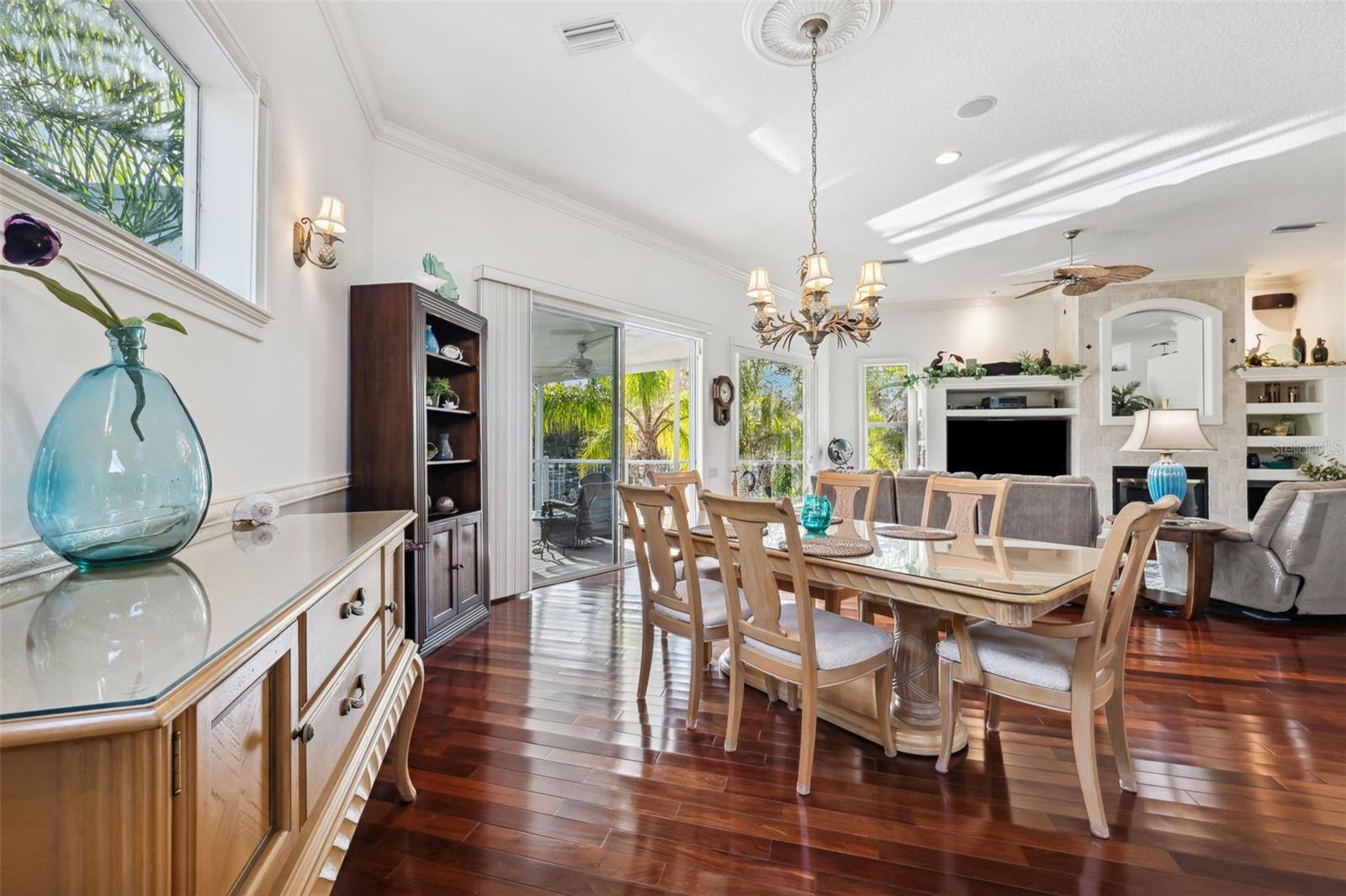 Dining/Living Room Combo