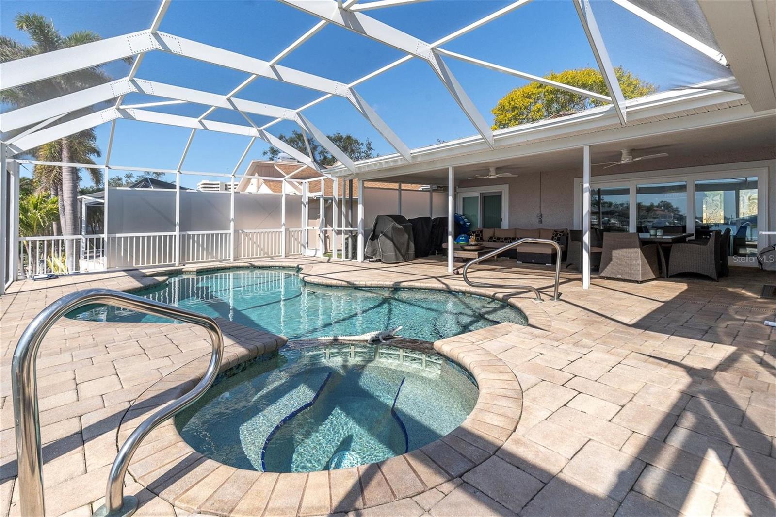 Large Lanai with heated pool and spa