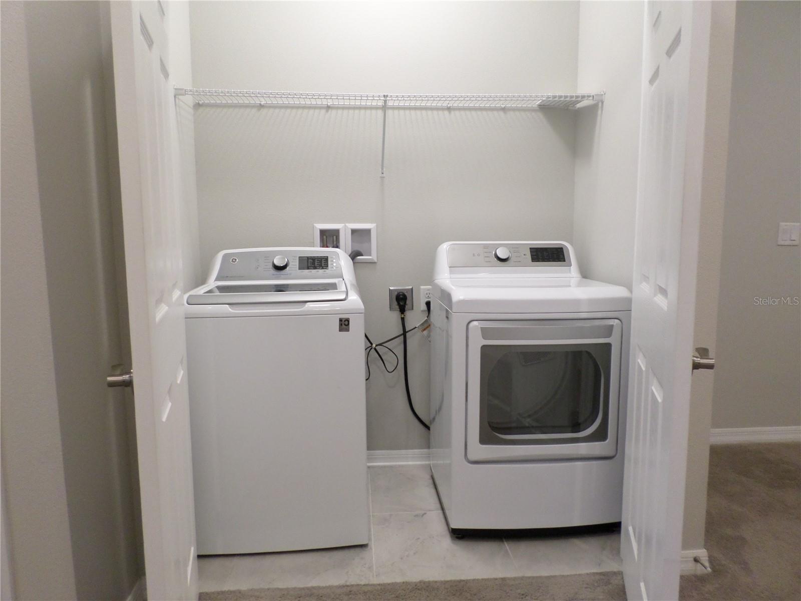 Dryer and Washer Stay!