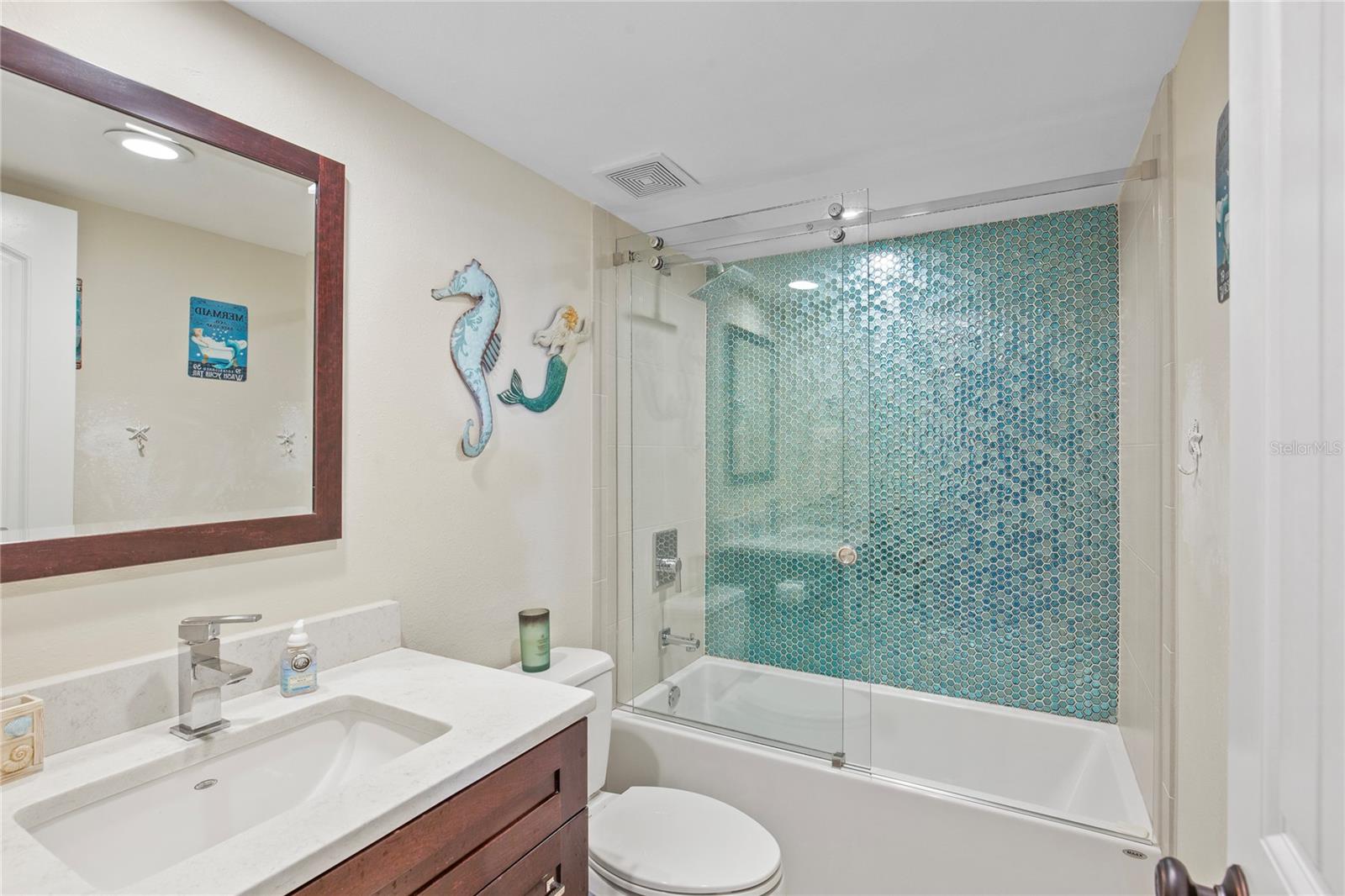 The mermaid bath for guests.