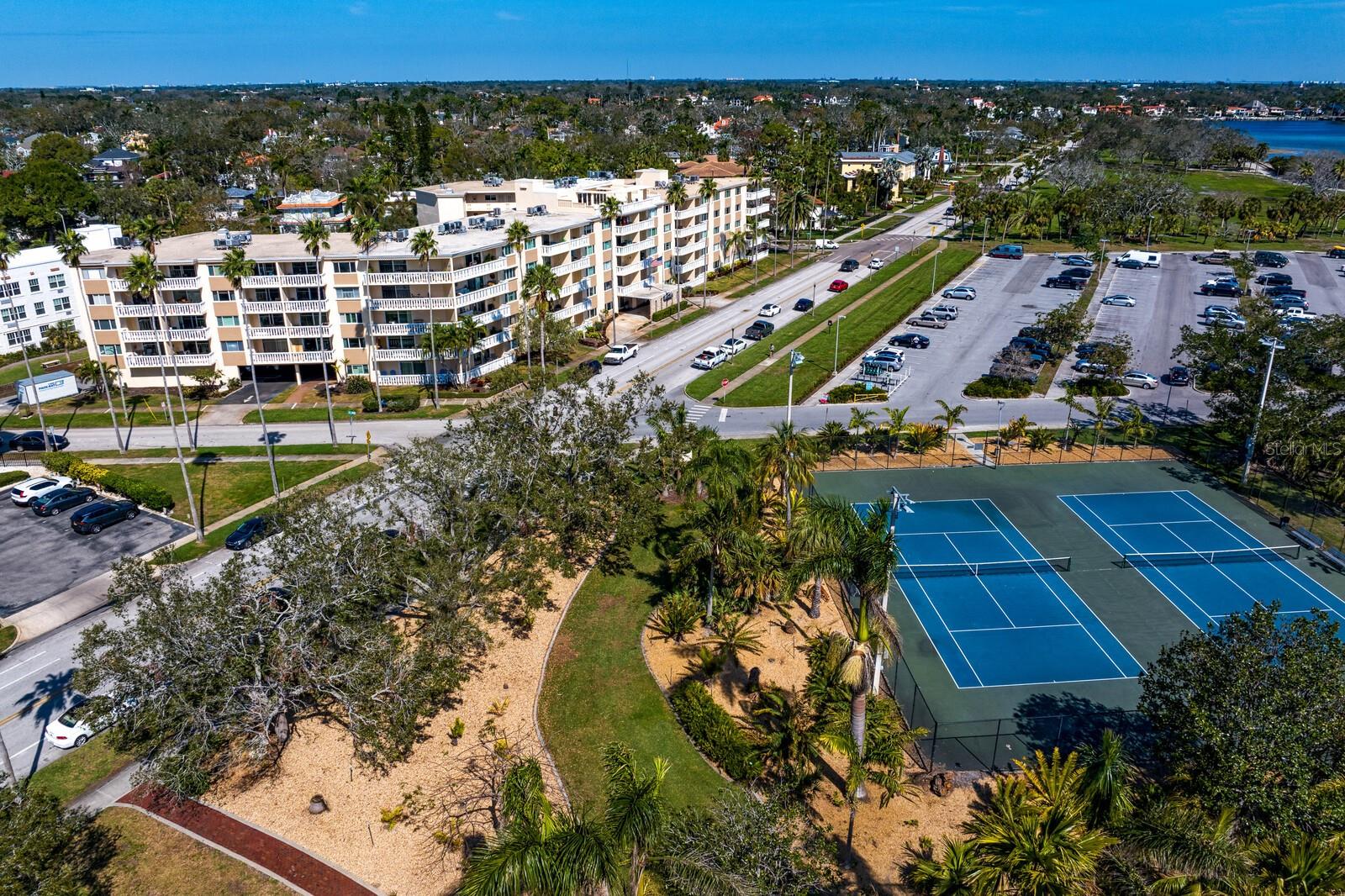 N Shore Drive and Public Tennis Courts