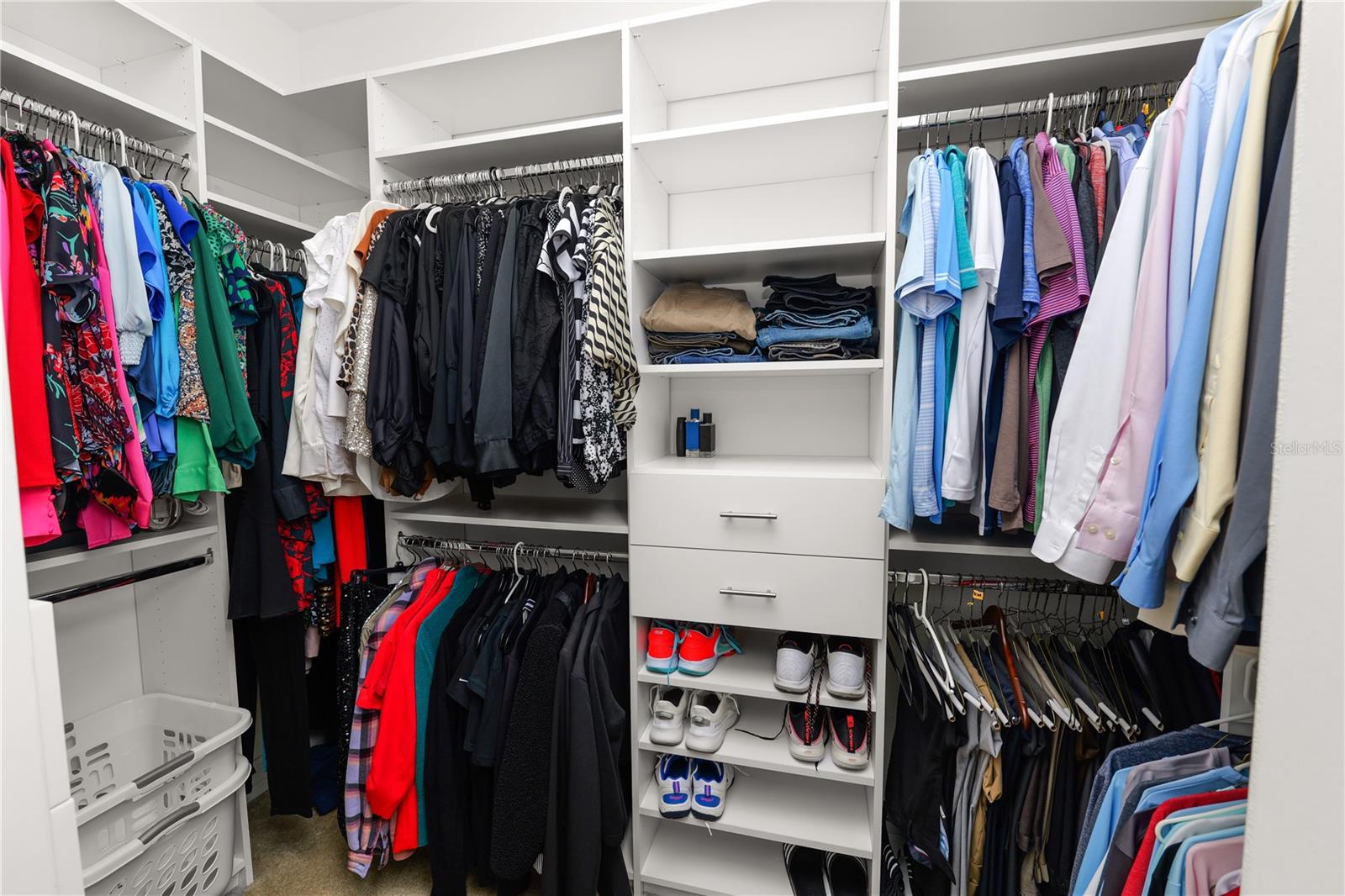 Master Built in /Walk in Closet