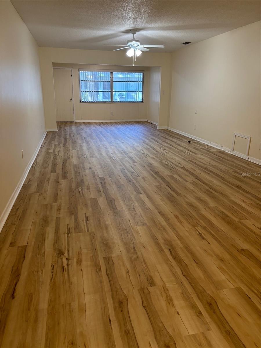 Living room/Dining room