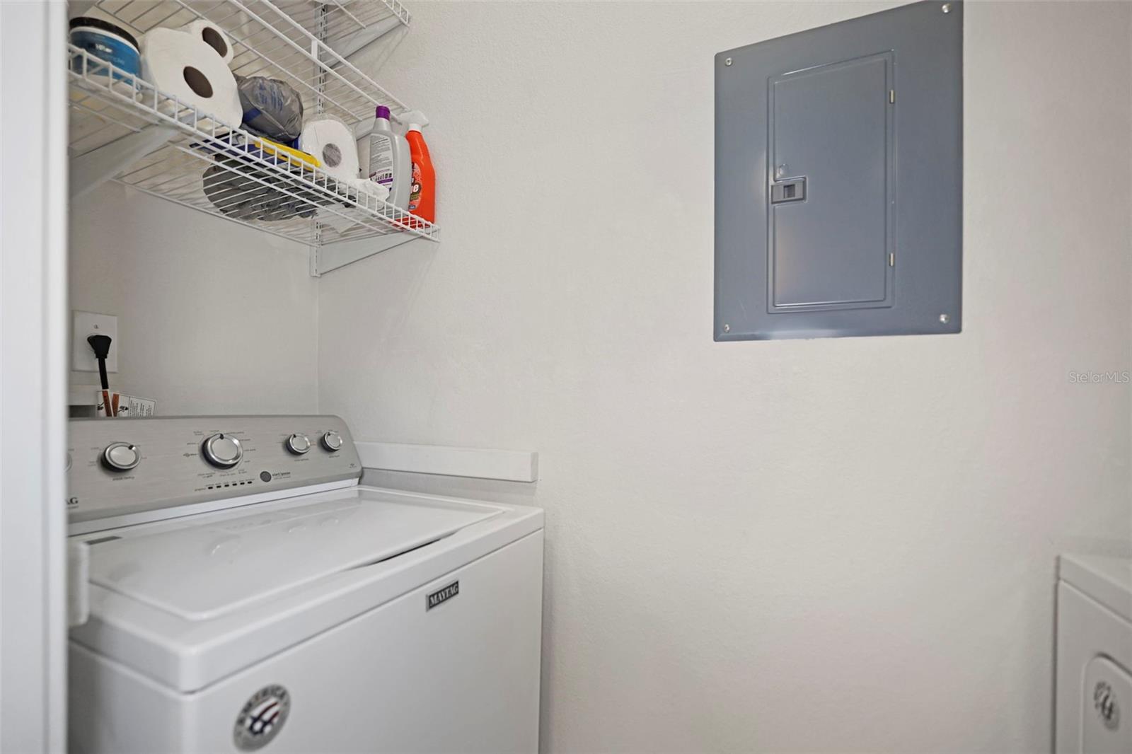 In-Unit Full Size Washer/Dryer