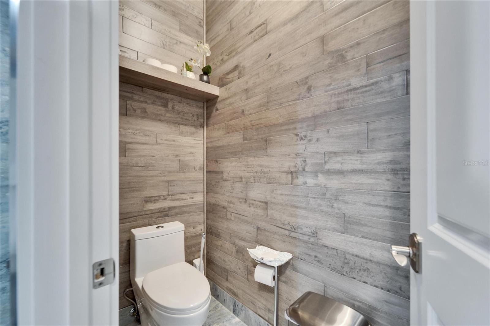 Primary En-Suite Bathroom
