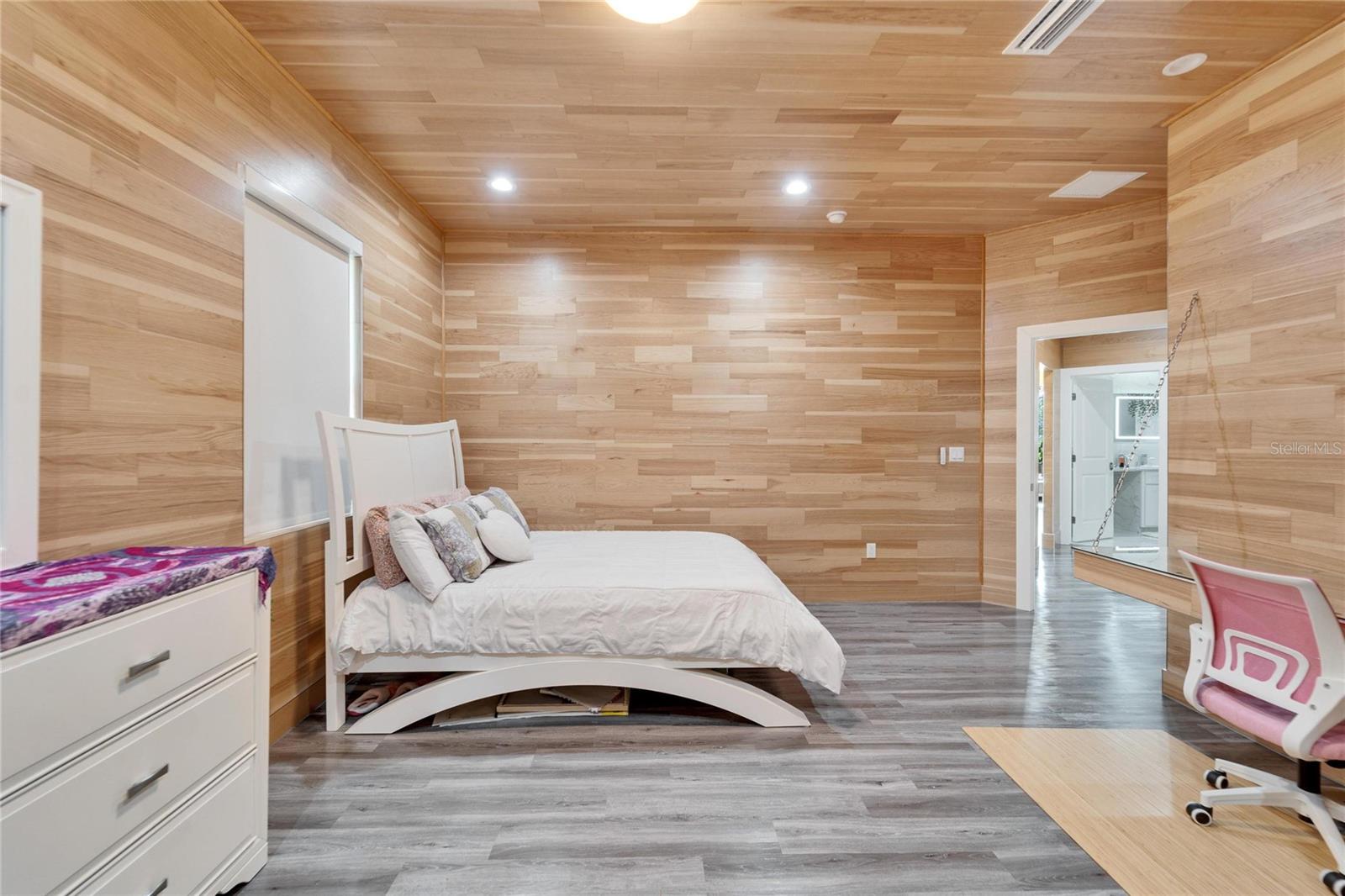 Guest Bedroom 1