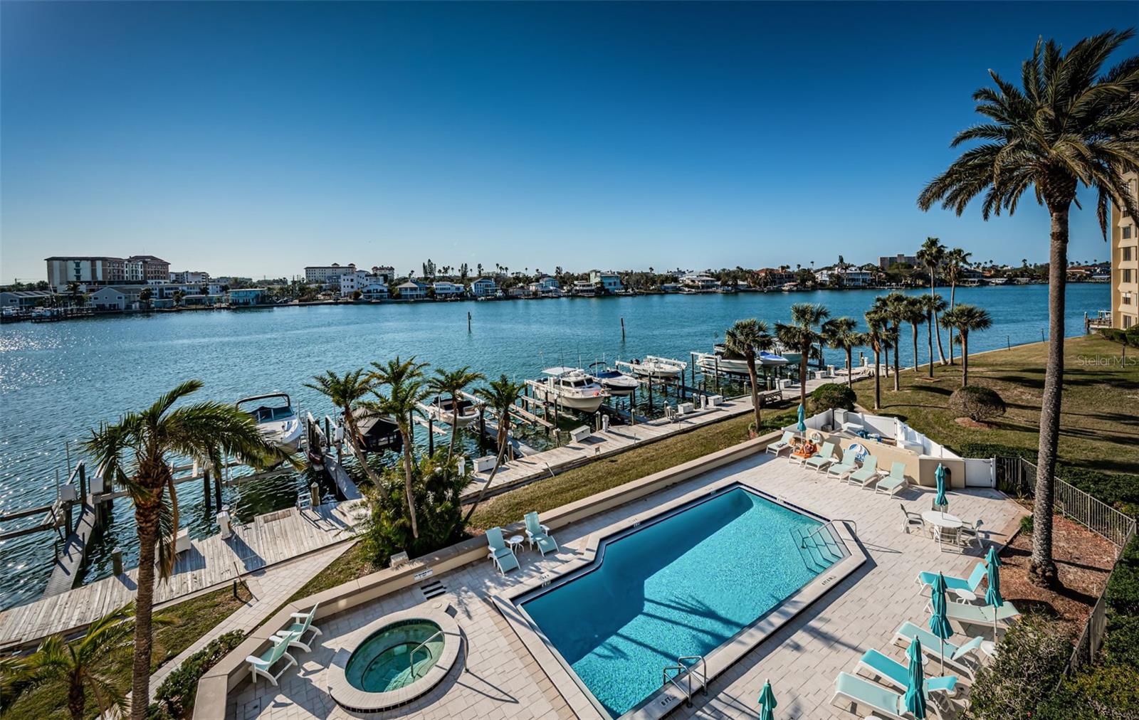 Sweeping Terrace Views!