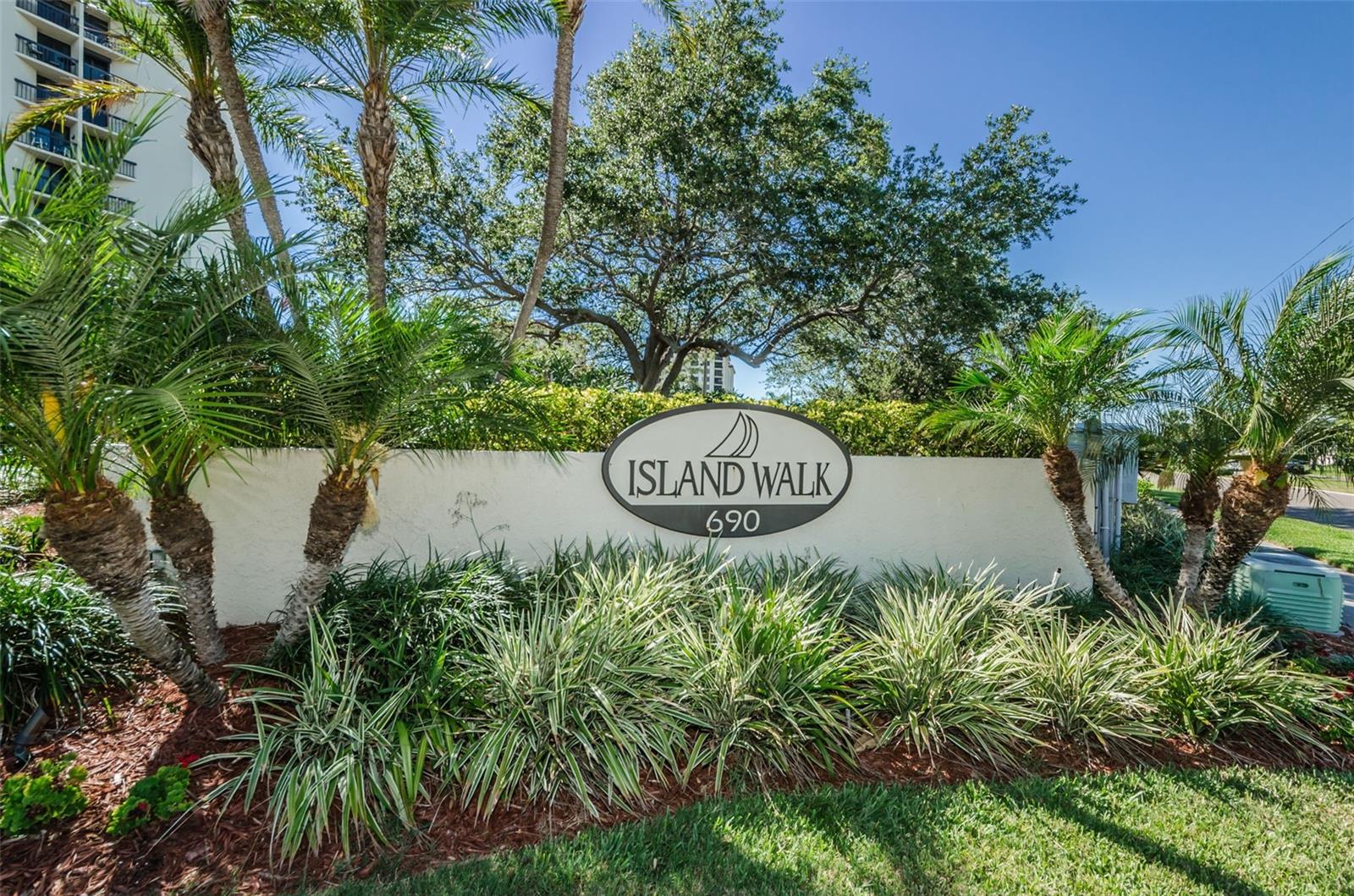 Welcome to the Exclusive Island Walk Properties!