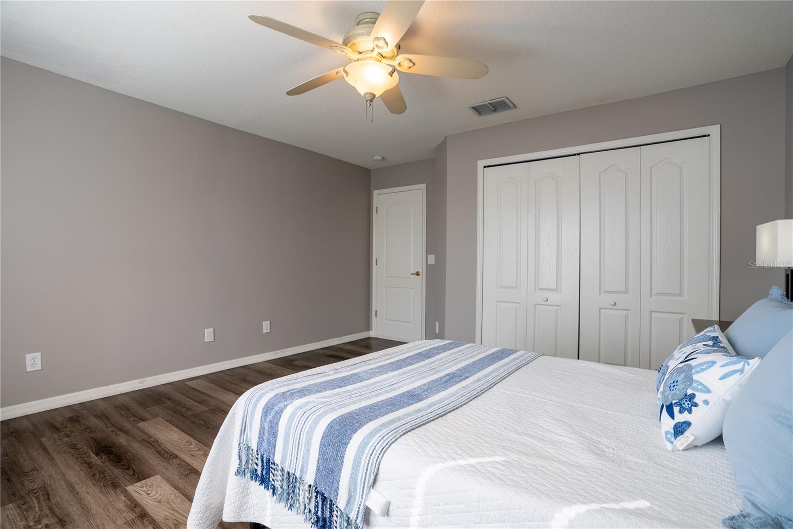 4th bedroom facing lake and pool
