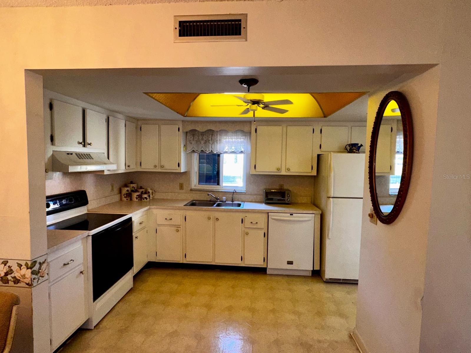 Open Kitchen
