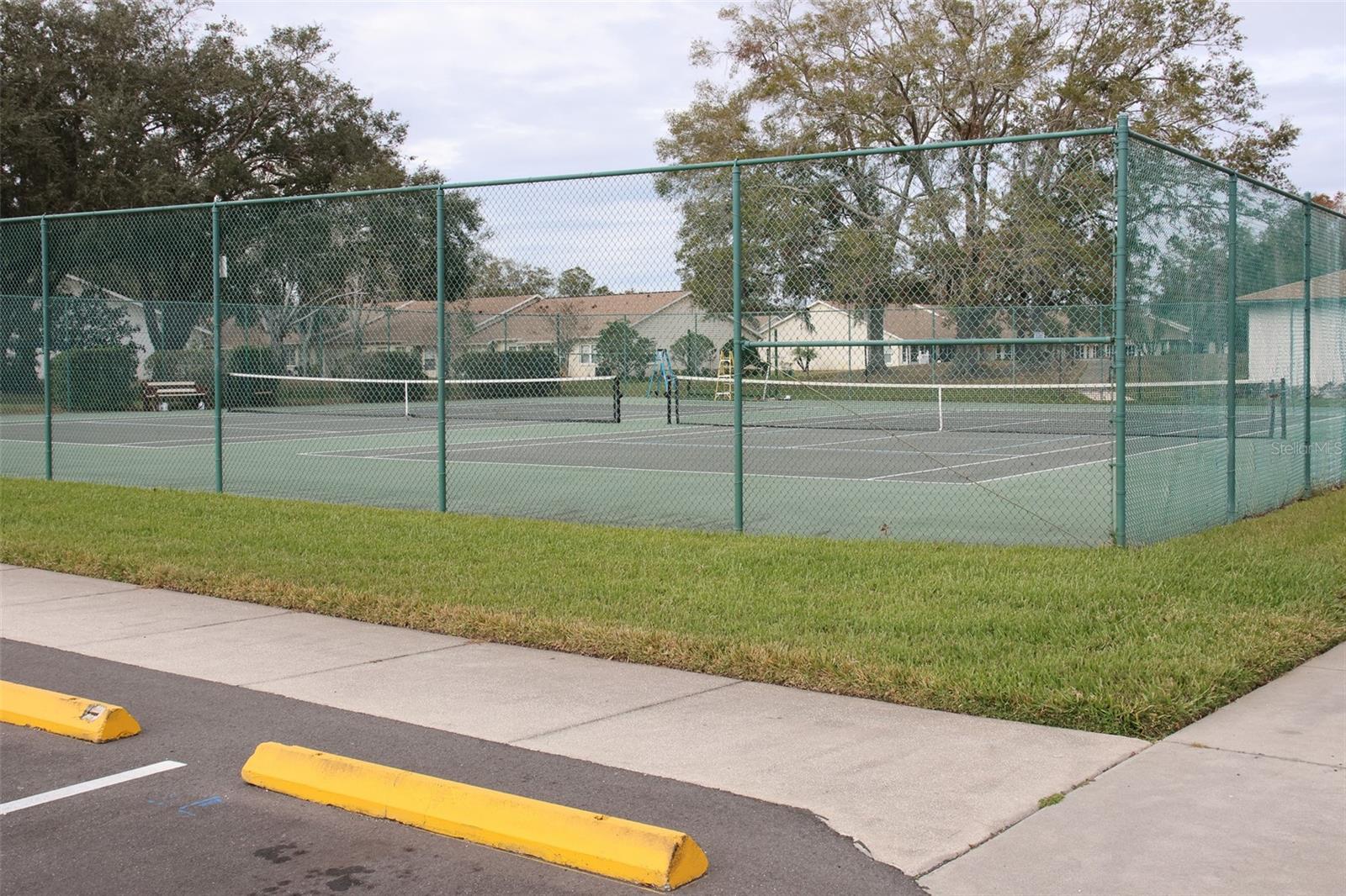 Tennis & Pickleball