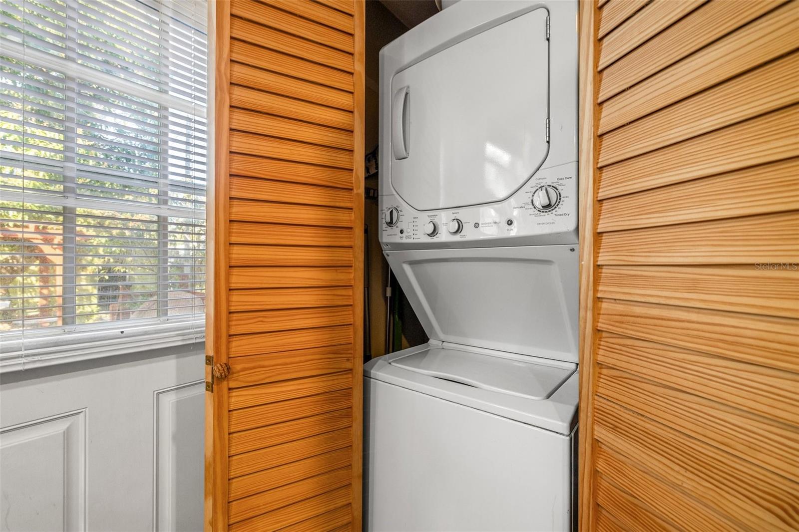 Washer dryer stackable in kitchen