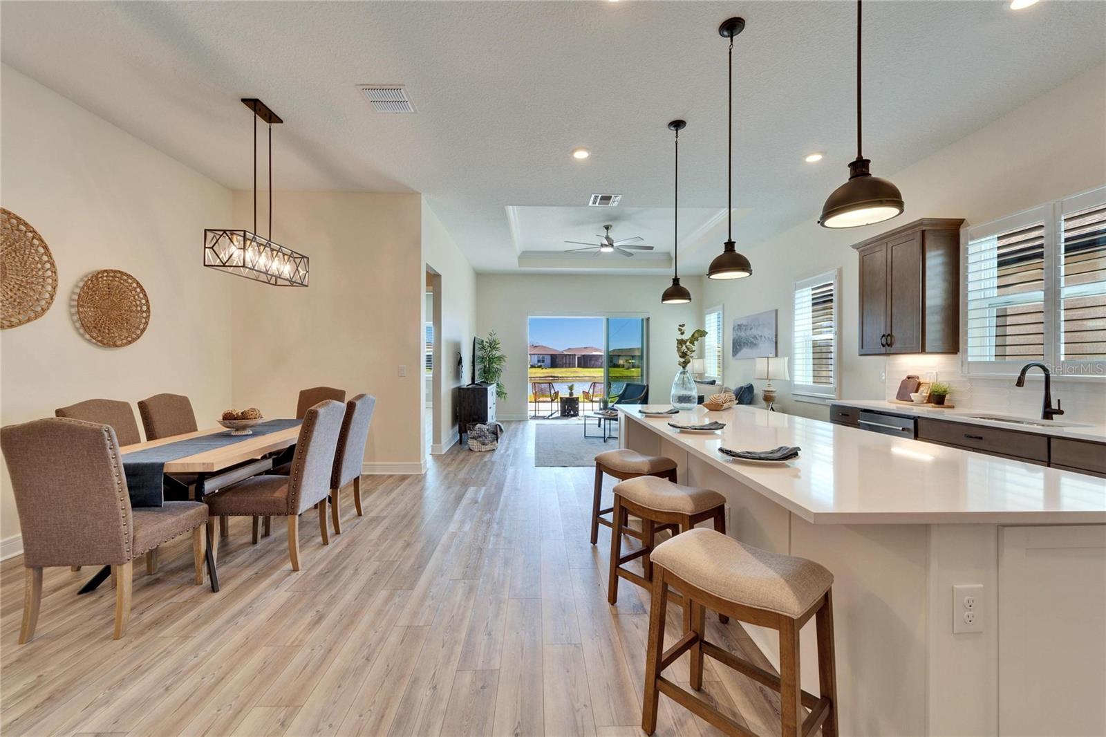 Kitchen / dining area