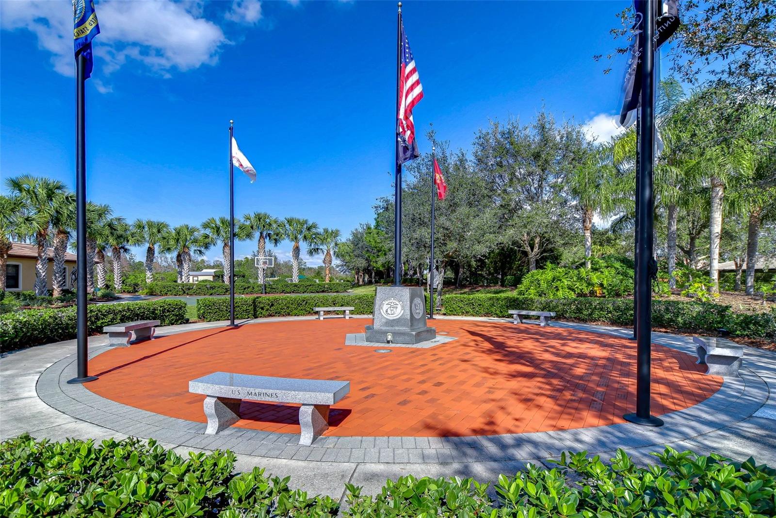 Valencia Lakes Veterans Memorial Park