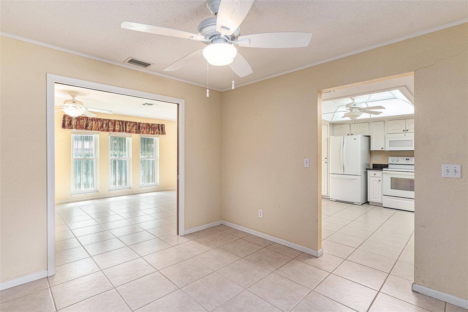 Dining room.