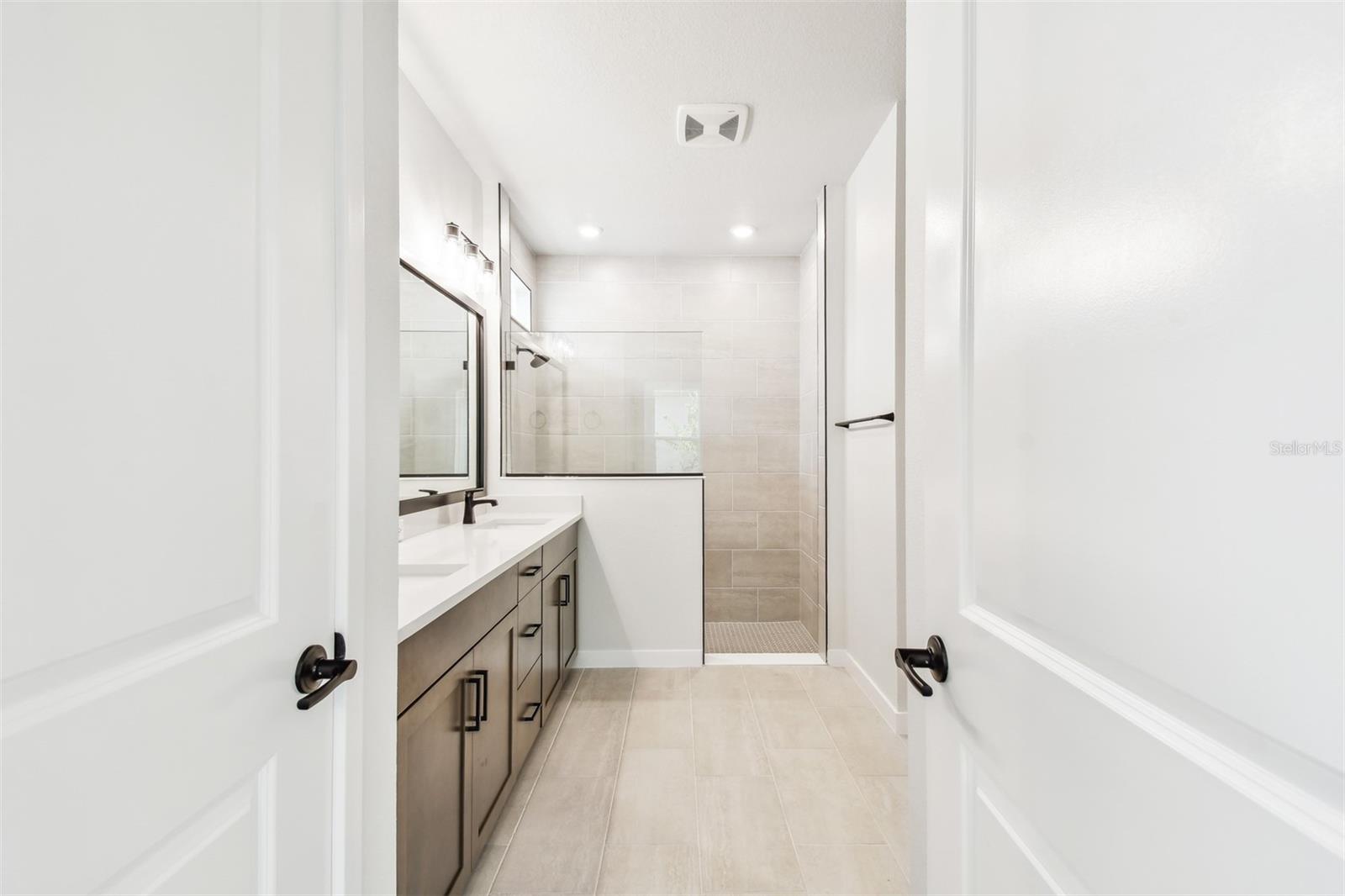 Owner's Bath