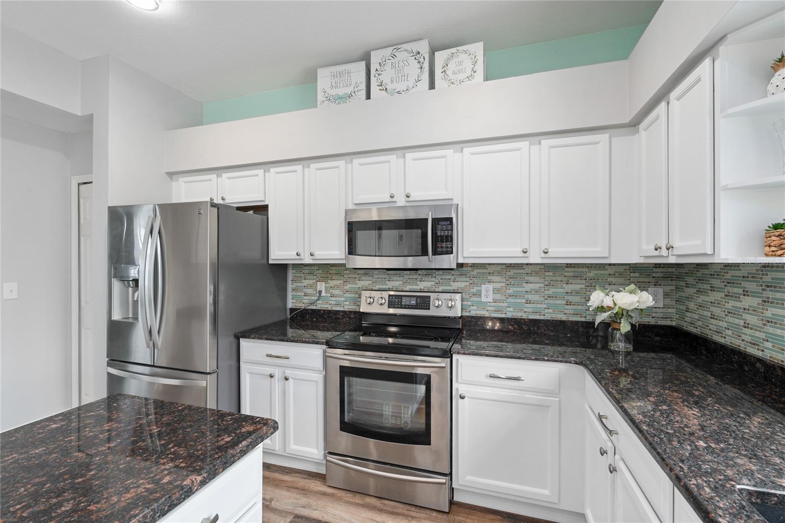 Lots of space to prep in this kitchen