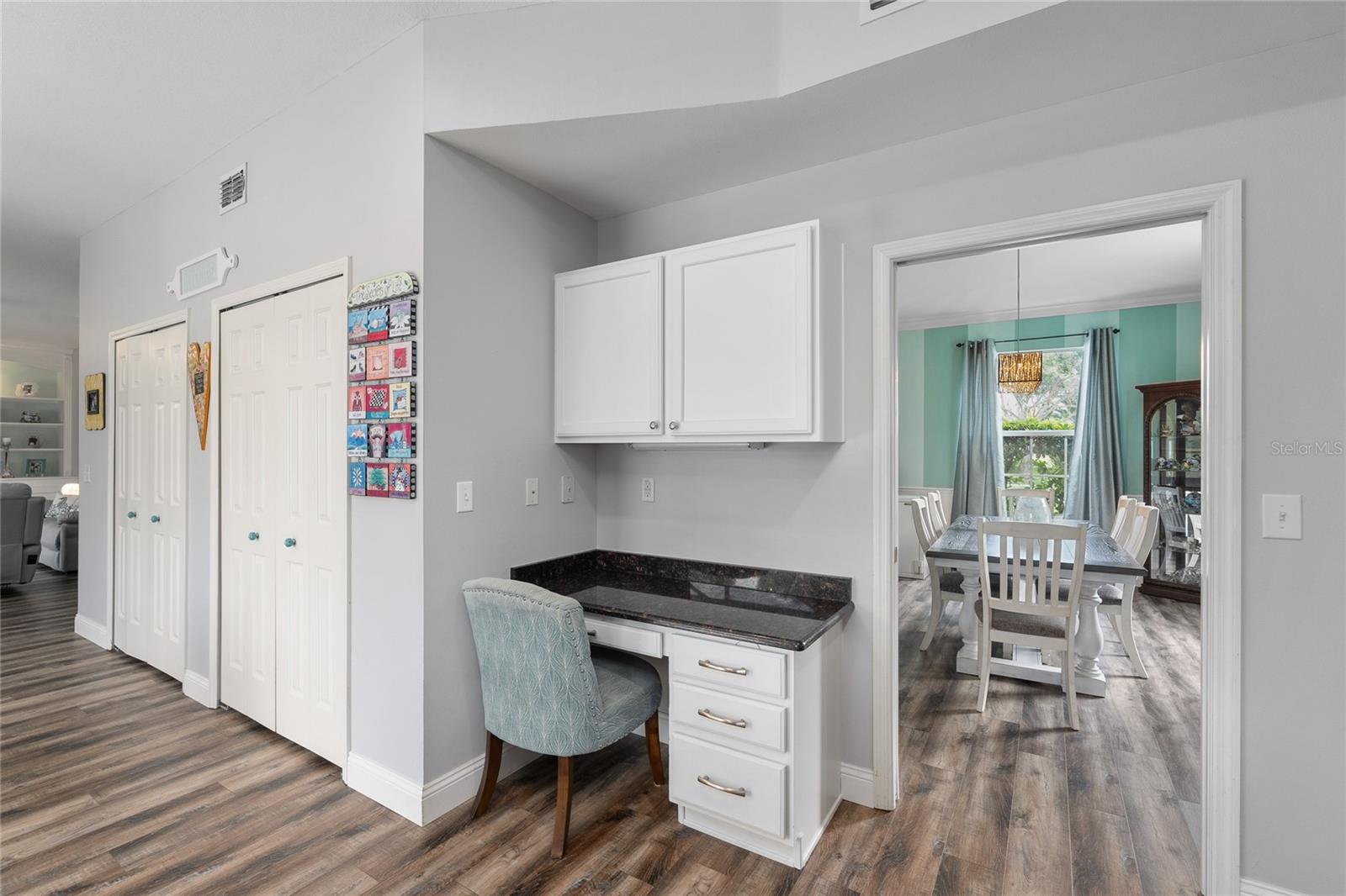 Large pantry and space for the kids to do their homework