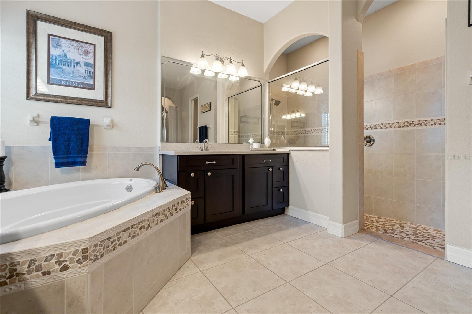 Garden Tub, Vanity & Walk in Shower - Owner's Suite