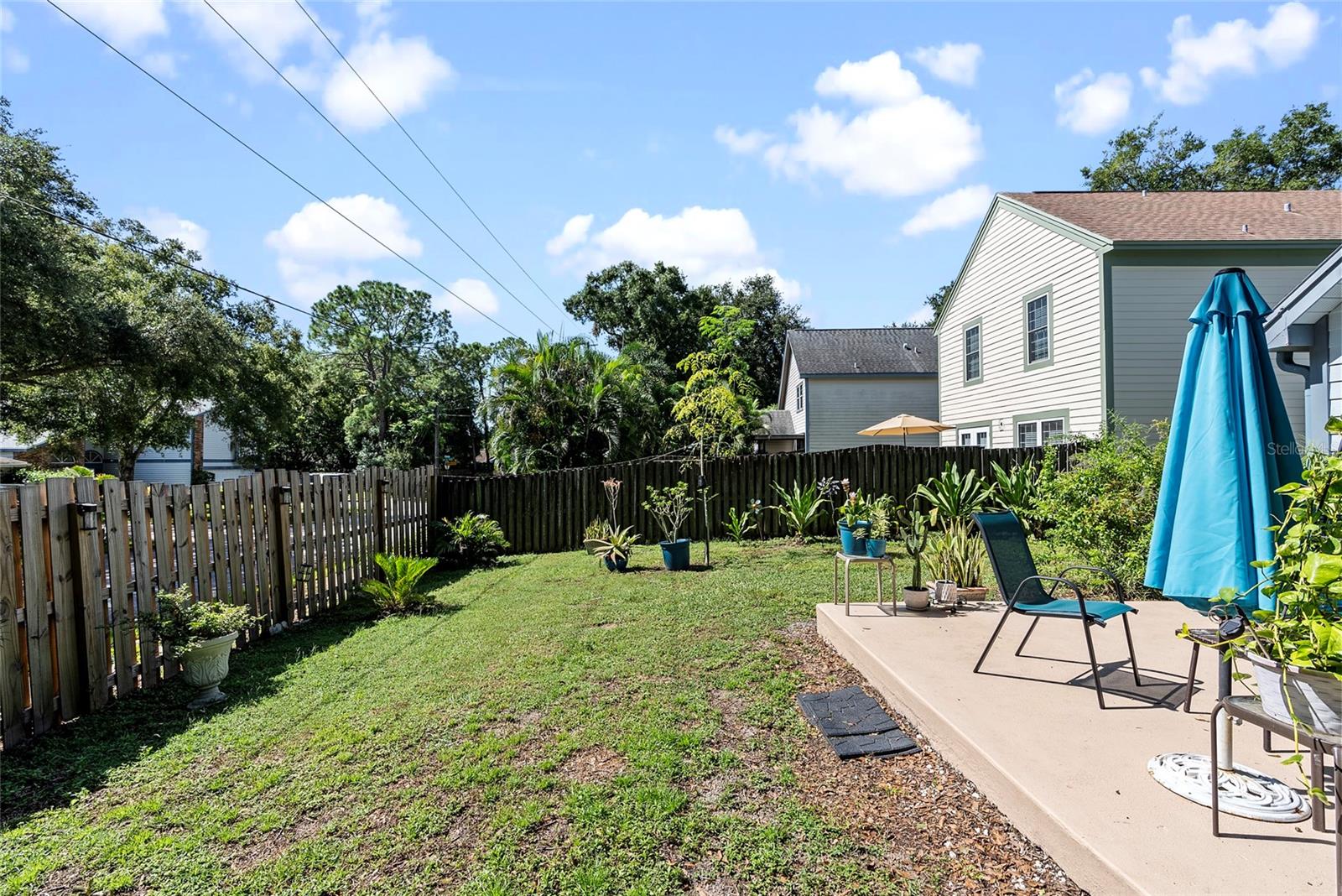 Spacious yard with plenty of room for pets, a garden or creating your own outdoor oasis