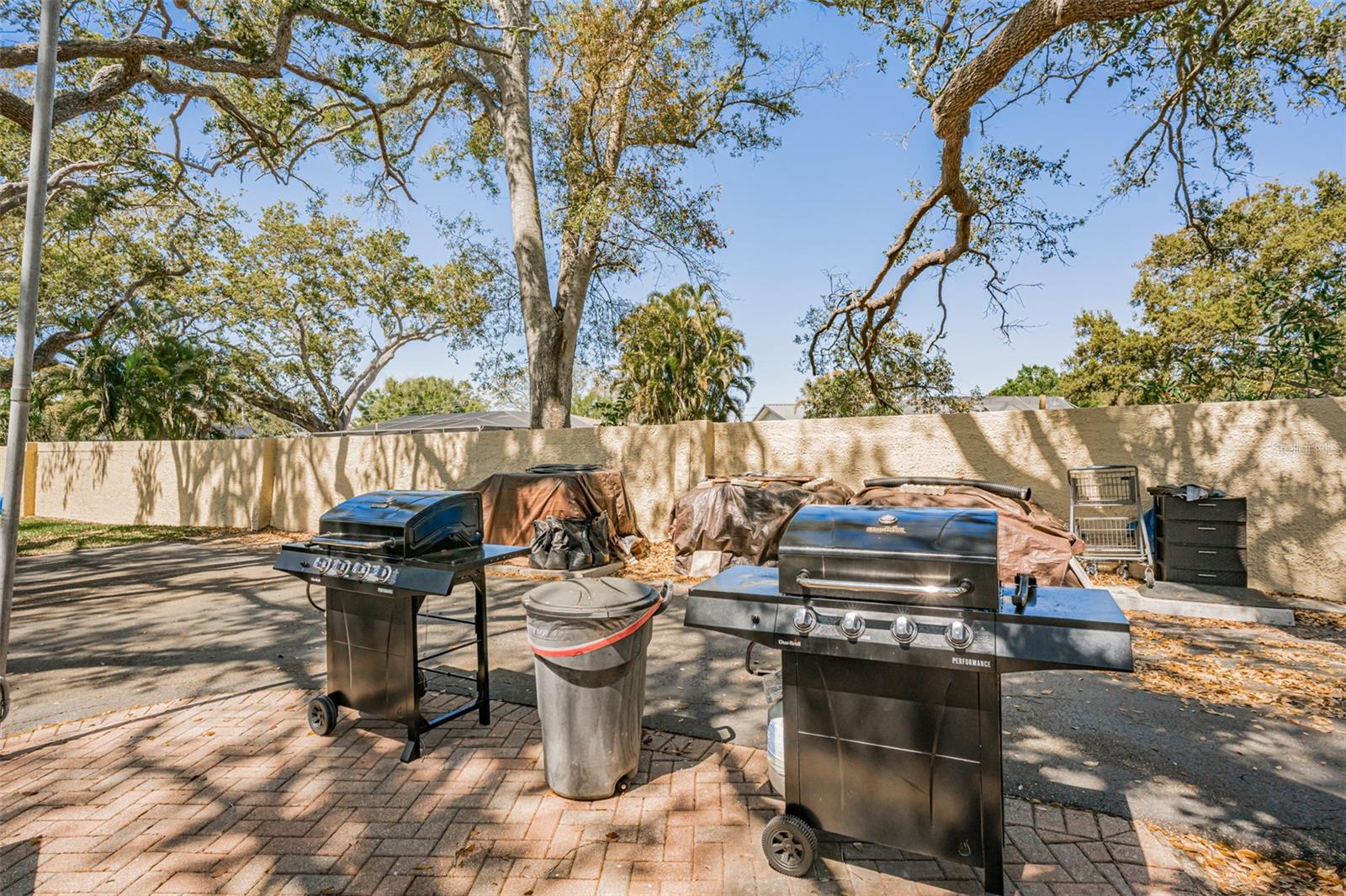 Grilling area with seating