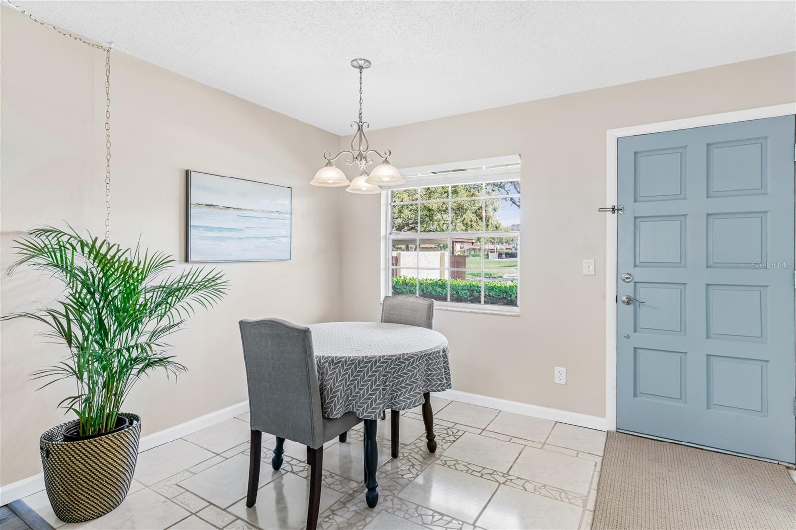 Dining area and foyer