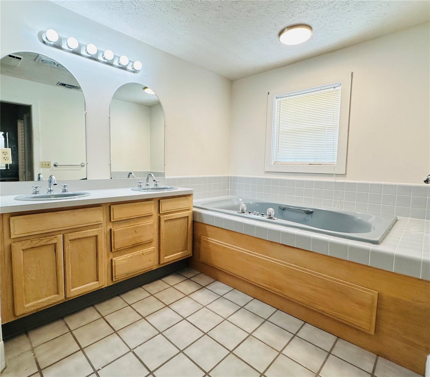 Owner's Bathroom