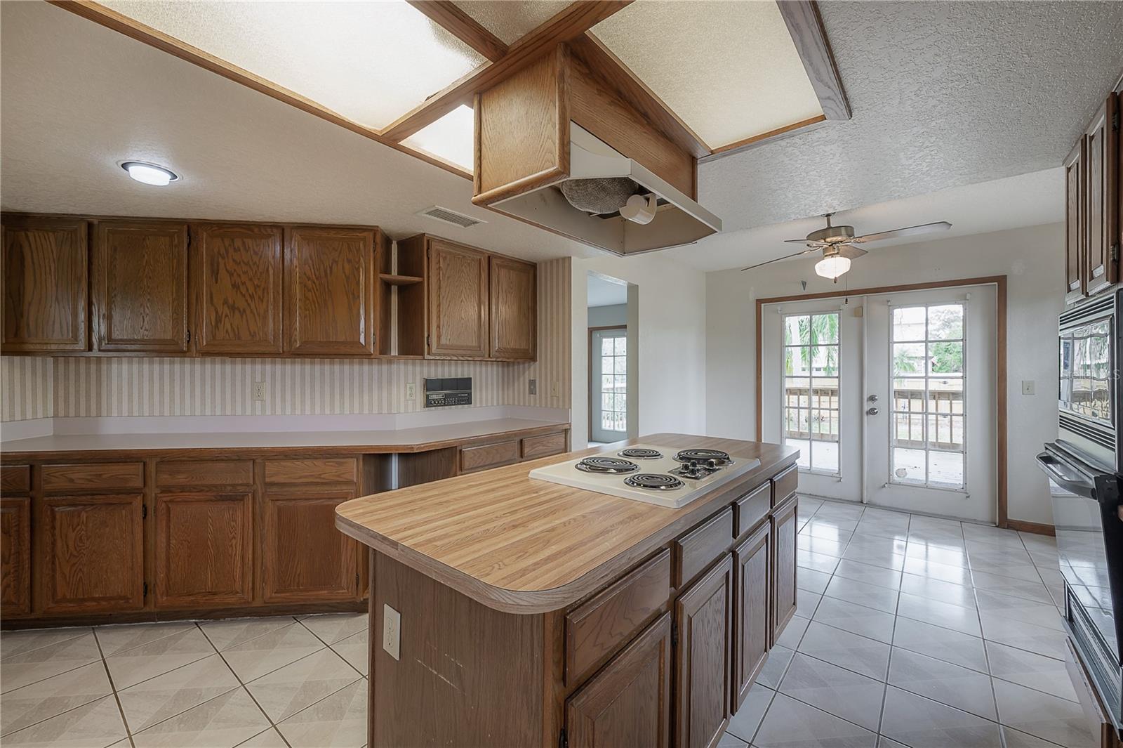 Kitchen with island