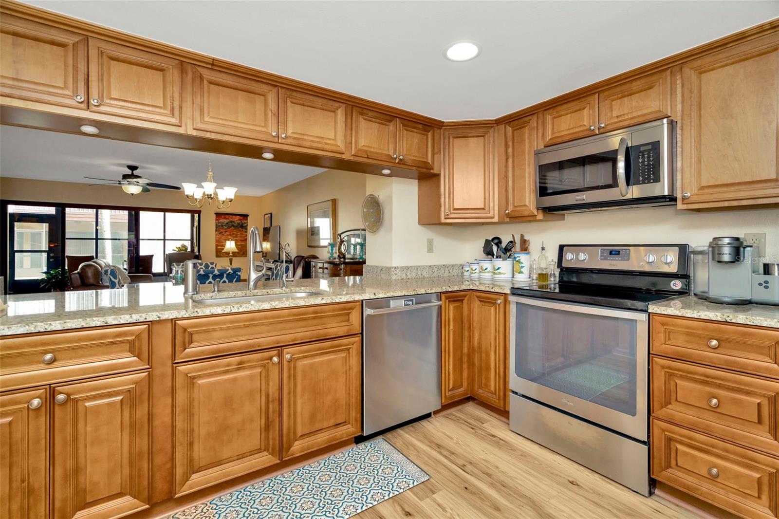 Beautifully updated kitchen