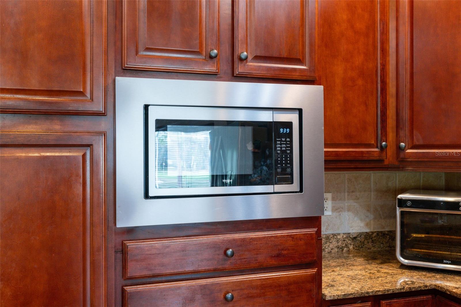 Kitchen Built-In Microwave