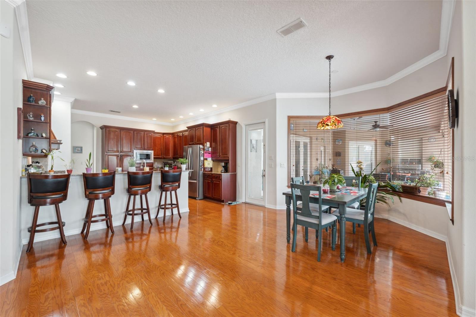 Kitchen/Breakfast Nook