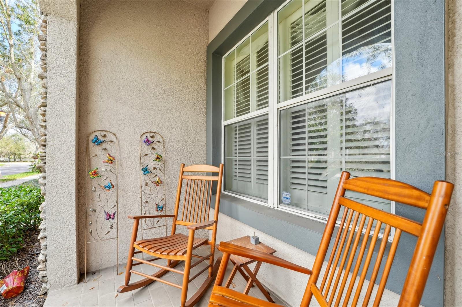 WELCOMING FRONT PORCH