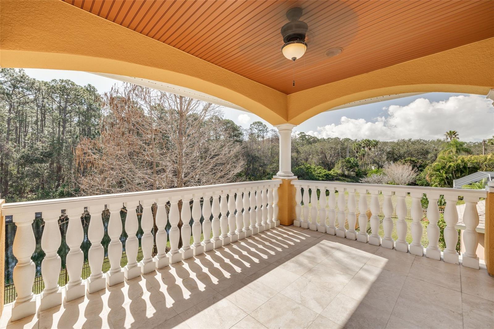 suite walk-out balcony