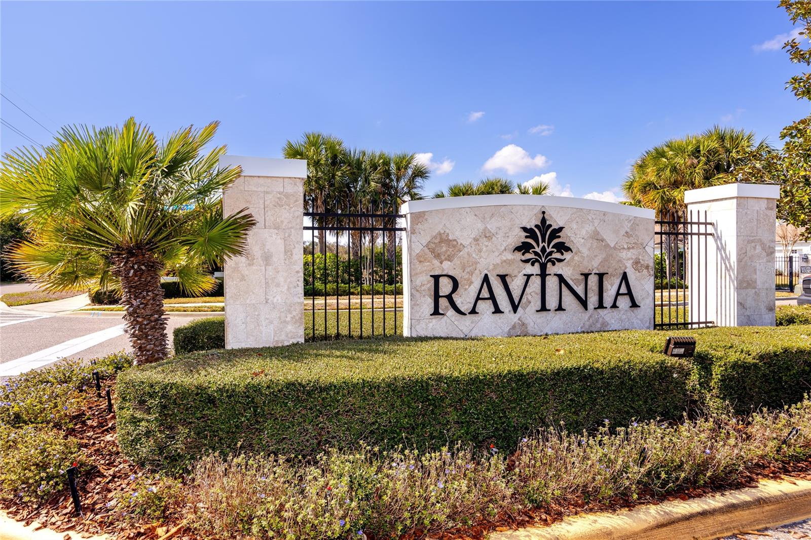 Ravinia, a gated community