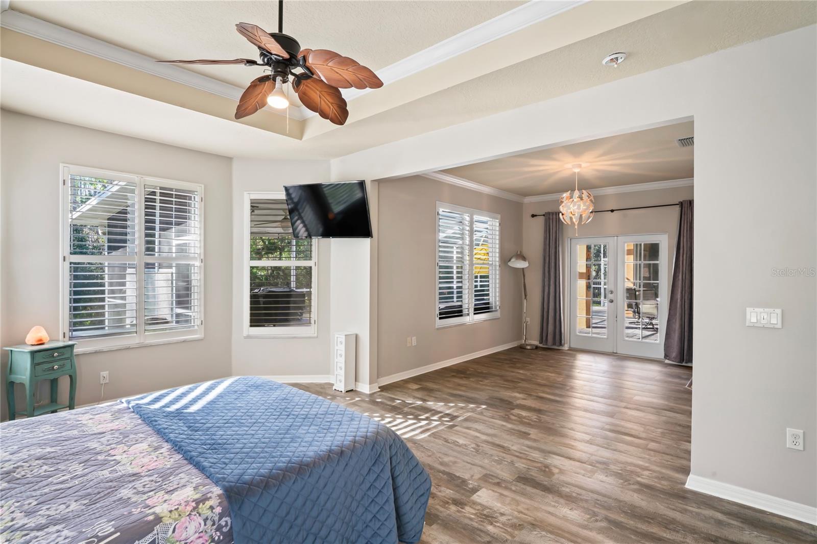 Master bedroom sitting area