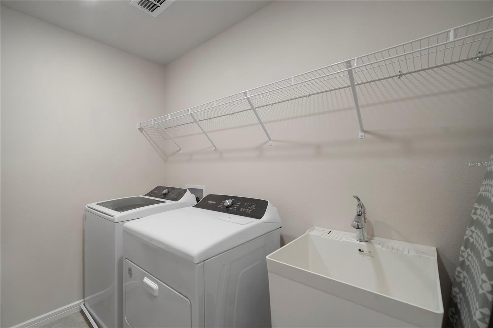 Laundry room on 2nd floor