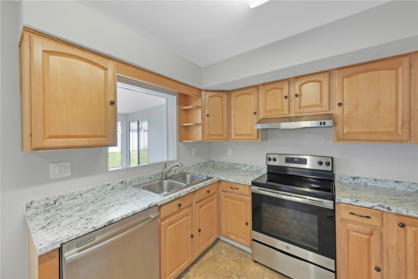 Kitchen - Left View