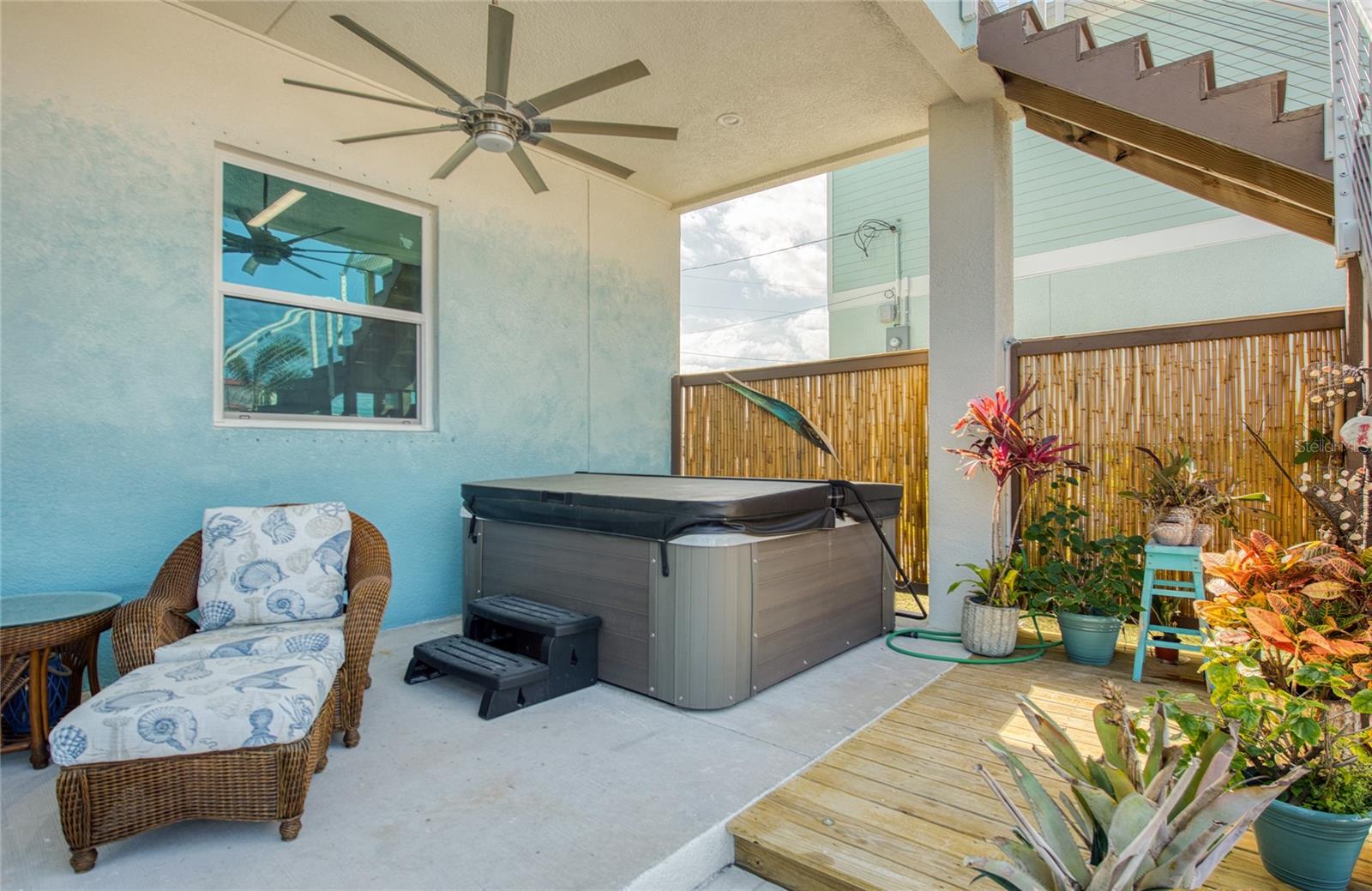 patio hot tub